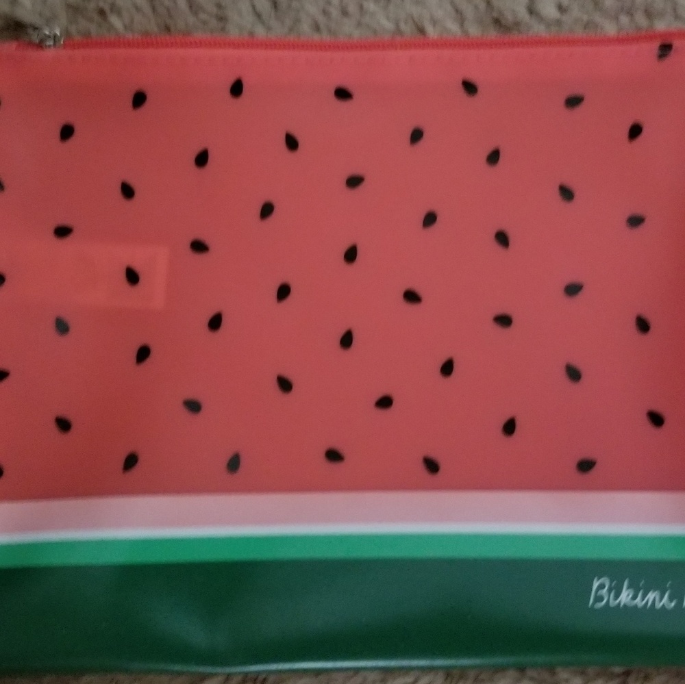 Brand New 16.5 x 14" Wet Bag